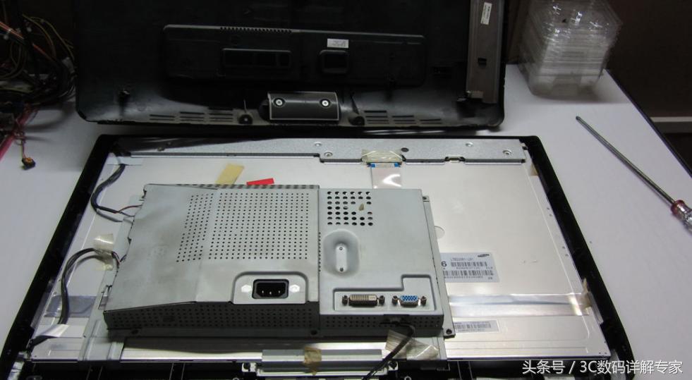 电脑显示器坏了改电视做显示屏,电脑显示器损坏想自己买来组装