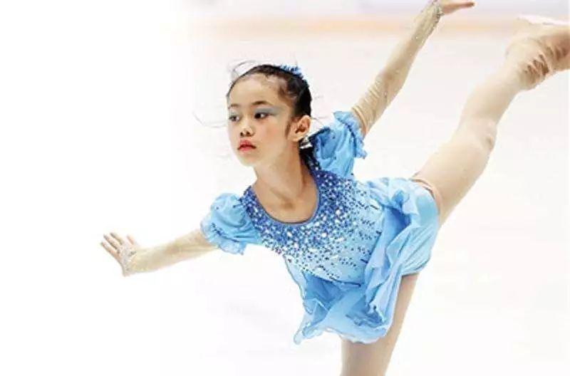 初学滑冰怎么选冰鞋,滑冰冰刀鞋