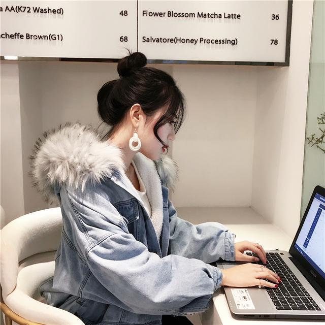 矮个子穿高腰短外套显高吗,矮个子穿外套新款流行