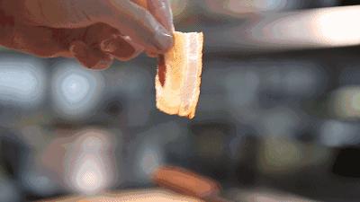 腊肉烧了有味道,腊肉散发出很浓的味道