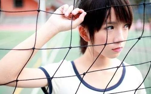 励志英语学会爱自己句子,英语美文摘抄爱自己