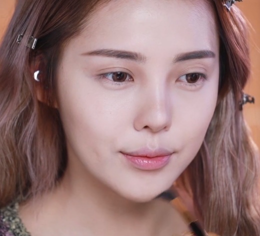 为什么韩国女生面孔都一样,为什么韩国妹子的脸都差不多