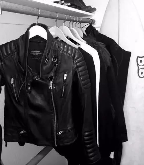 大衣起球处理后还会起球怎么办,大衣沾灰粘毛起球有什么方法除掉