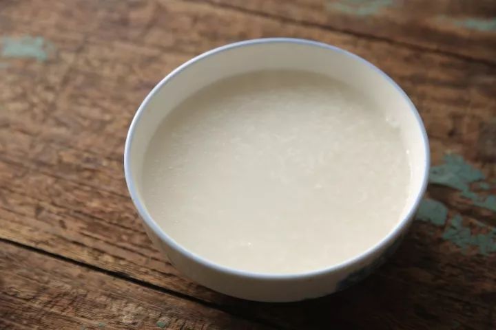 生米煮粥和熟米饭煮粥有什么区别,生米煮粥和剩饭煮粥的区别