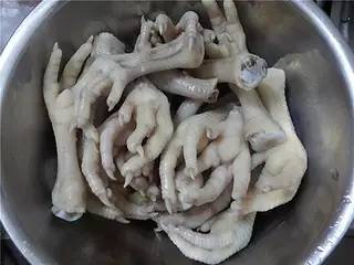 无骨鸡爪爆款榜第一,无骨黑鸡爪超脆