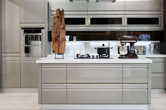 金牌橱柜和百v橱柜,百v橱柜怎么样