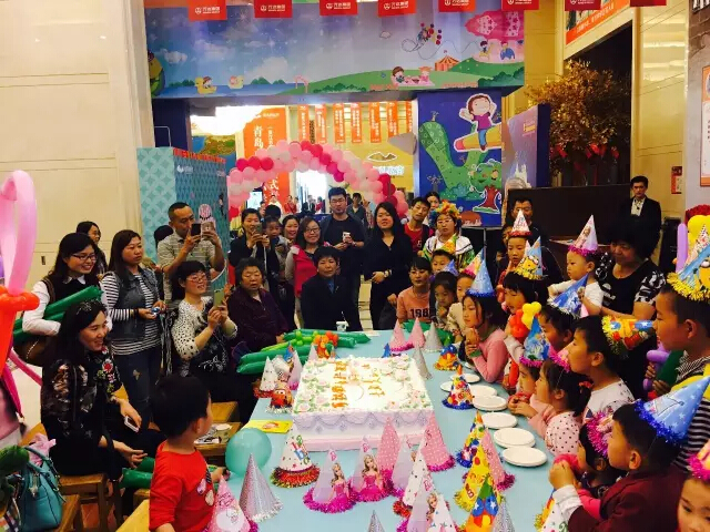 鏉ヨ繖閲屾劅鍙楃儫鐏皵鍜屽褰╀笉澶滃煄,鏉ヨ繖閲屼綋楠屼笘澶栨婧愮殑鎰熻