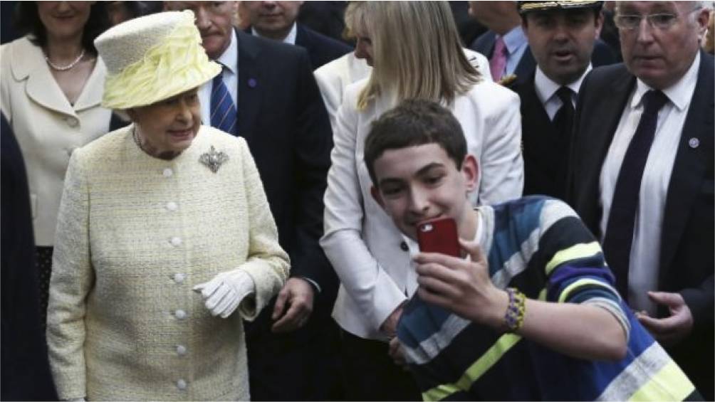 你新浪微盘里的东西拷出来了吗？再不备份就没了！|社媒一周大事记（4.18-4.25）