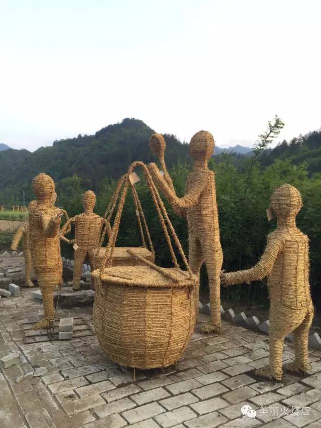 火烧店又现新鲜玩意儿，听说是.......