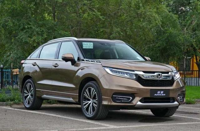 本田冠道跟本田urv有什么区别,本田冠道跟本田urv哪个更好看