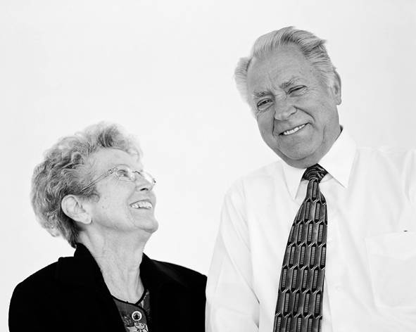 最浪漫的事是和你一起慢慢变老,我会想到最浪漫的事就是陪你变老