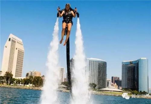 英国人发明蒸汽驱动汽车,英国人用蒸汽作为动力发明了什么