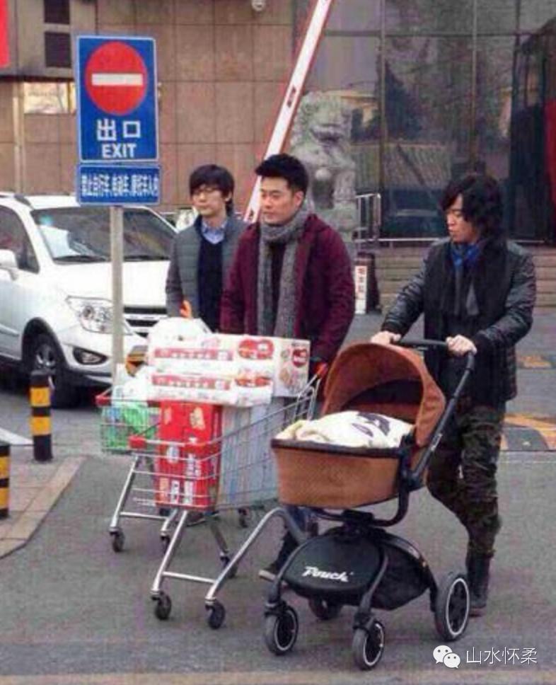 灏忔煍鎷嶆憚鍦烘櫙,灏忔煍绱犻鐖嗘枡