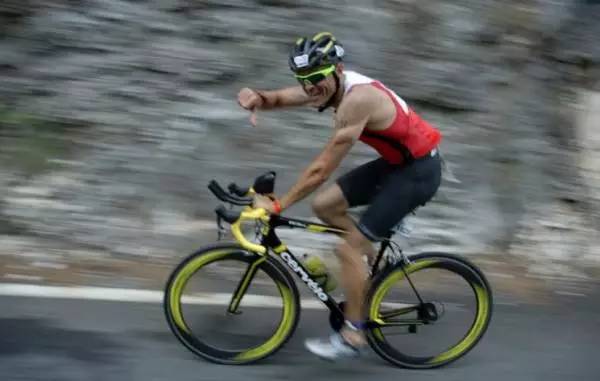 他们是足球狂魔,更是跑步达人!