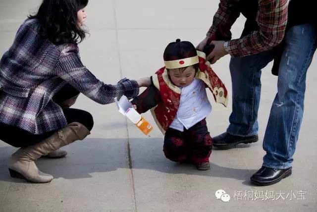 小孩子学走路买学步带吗,学步带带子