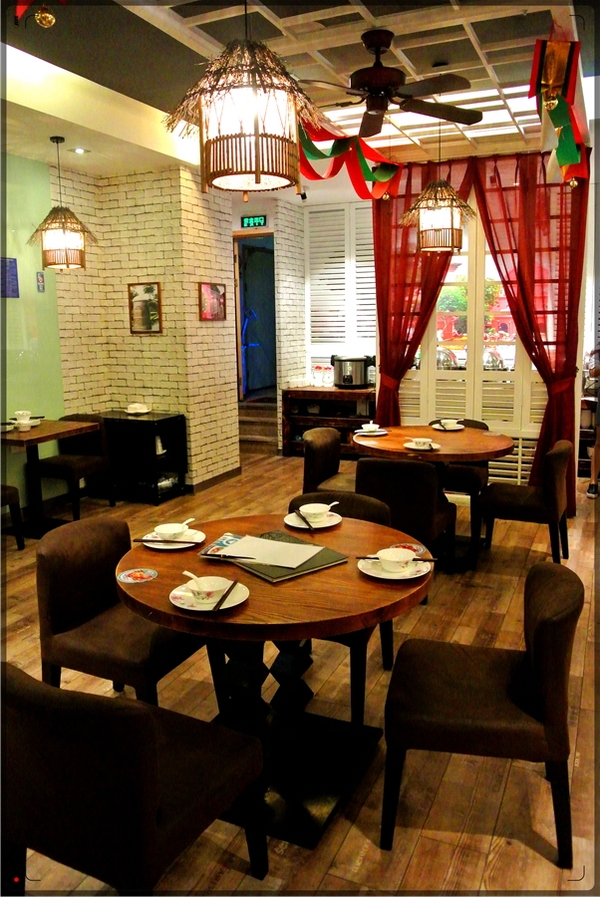 马来西亚巴生肉骨茶最正宗的做法,新加坡十二道锋味推荐的肉骨茶