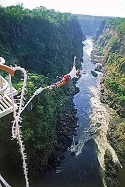 广州周边蹦极地大起底，你敢挑战哪一个？