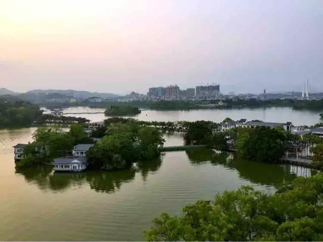 骞夸笢鎯犲窞瑗挎箹椋庢櫙,鎯犲窞灏忚タ婀栭鏅尯