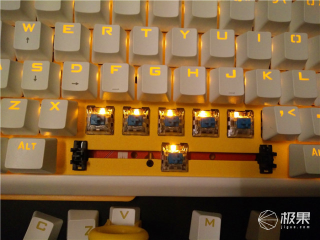 我生活工作中的白马王子,612机械键盘体验