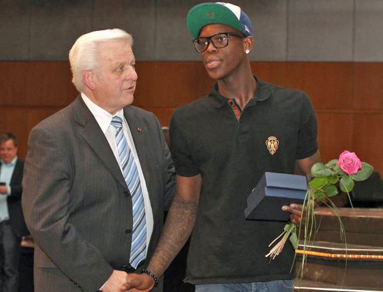 家有雏鹰初长成！独砍27分打爆骑士替补席，他不是隆多二号！