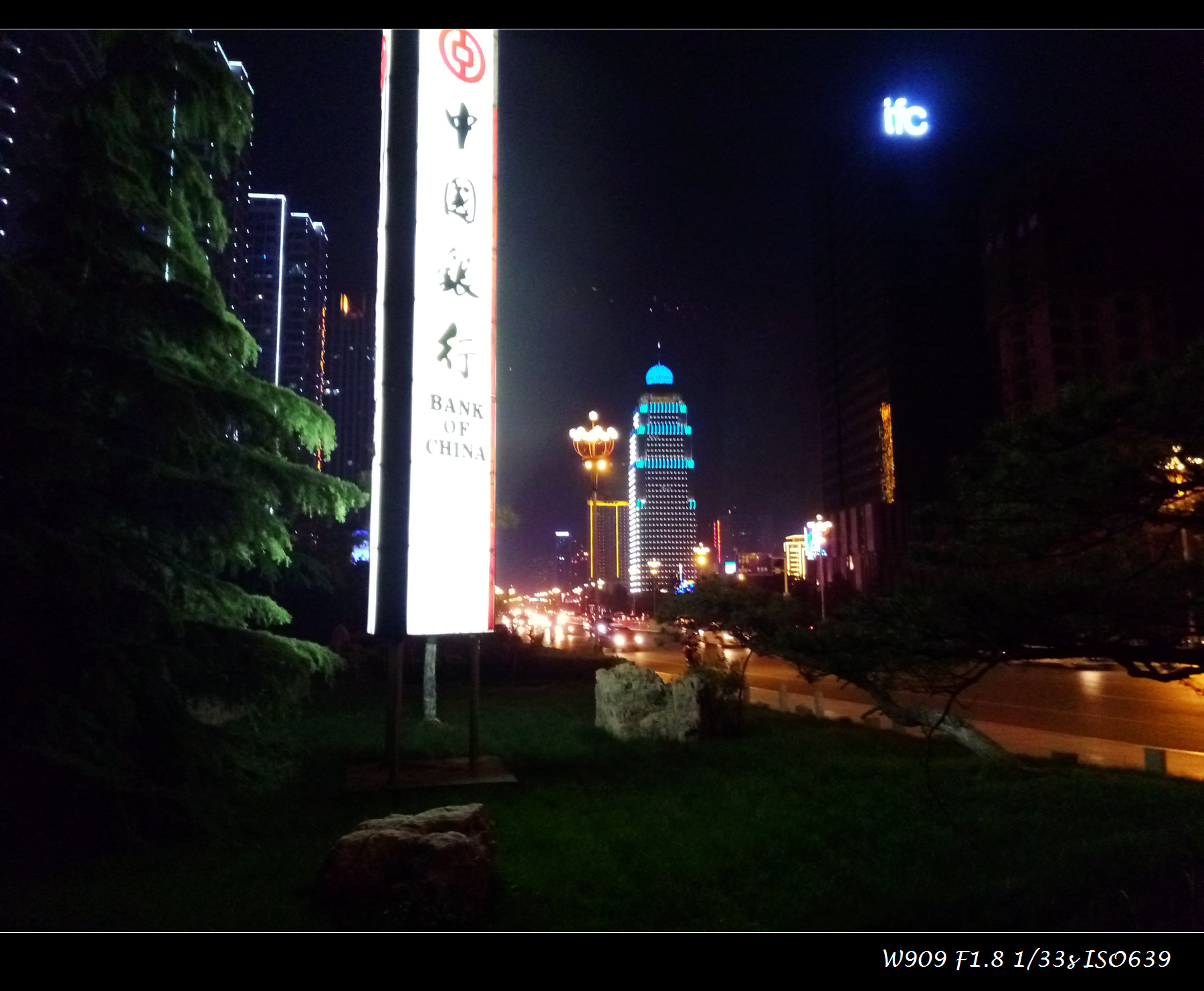 金立天鉴w909值得入手吗,金立天鉴w909翻盖手机