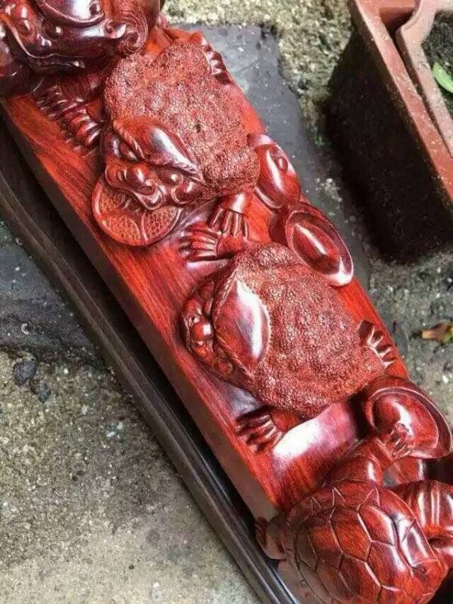 牛人制作的神器,手雕财神爷