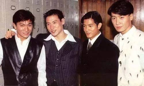 在魔都必须来吃的肥肠烤鱼,在魔都吃饭