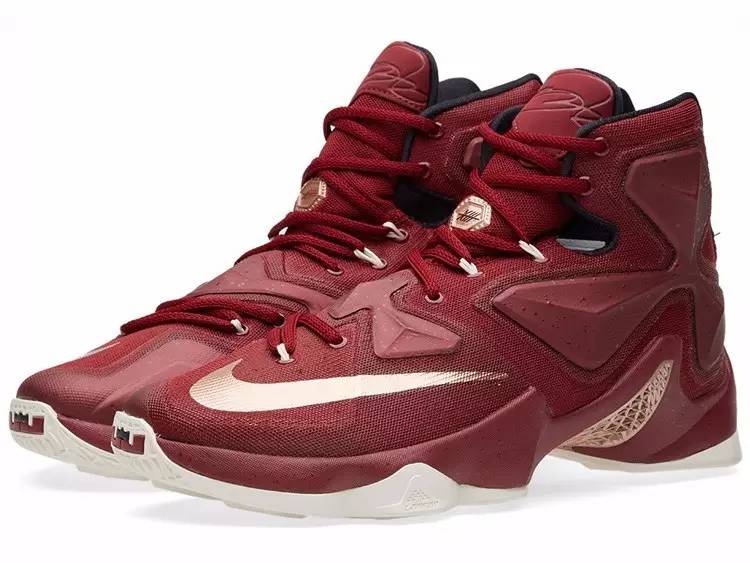 推荐几款百搭运动鞋男 (有哪些百搭的男士休闲鞋)