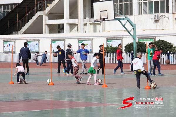 体育公开课足球,足球公开课初中完整版