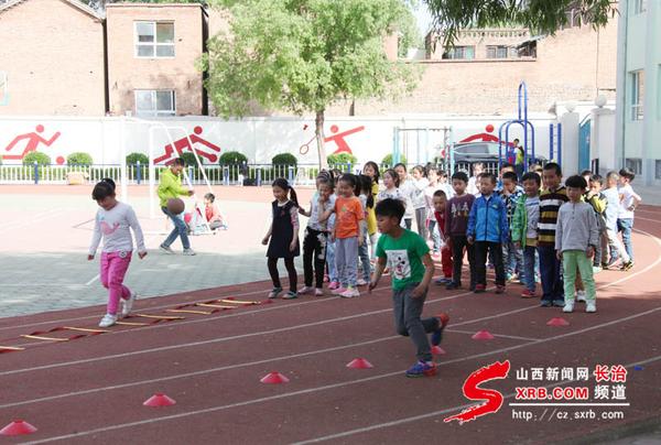 体育公开课足球,足球公开课初中完整版