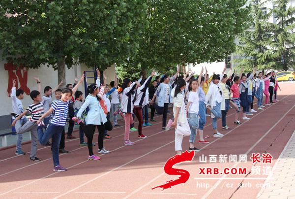 体育公开课足球,足球公开课初中完整版