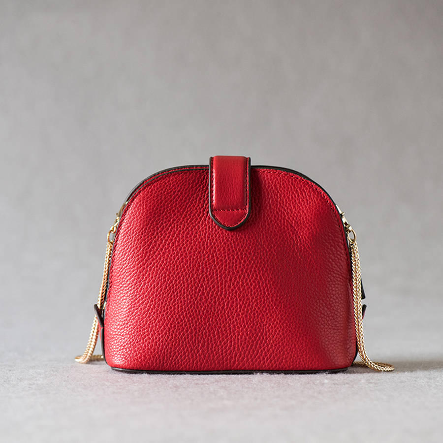 买个包平时背着逛街买什么样的,月入3千背什么包值得买