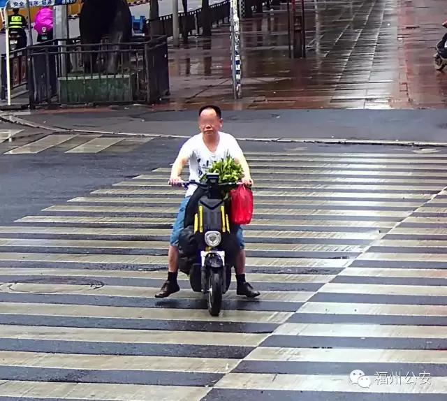 福州闯红灯多久能查出来,福州市十字路口红绿灯抓拍