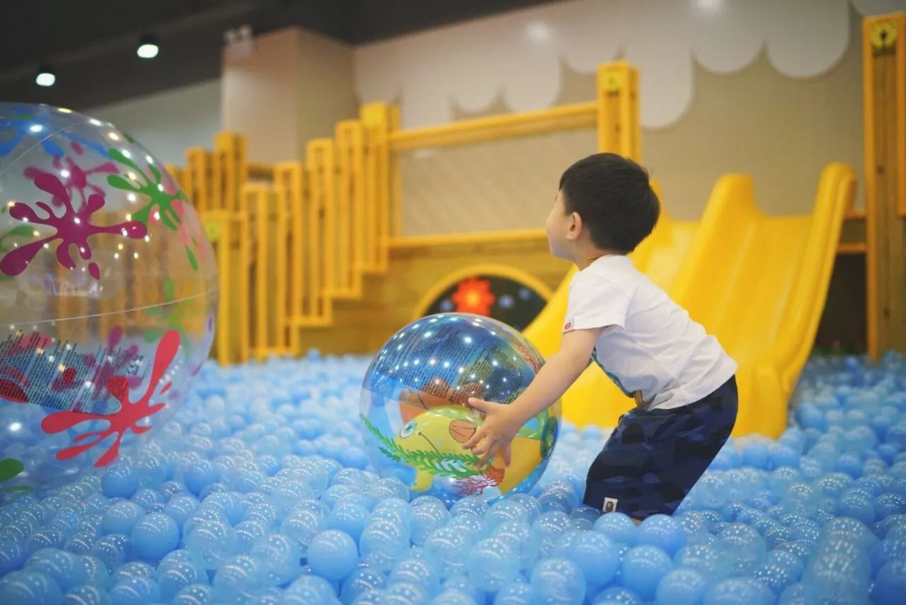 家里有小孩的注意！亲子畅玩卡杭州首次开办~华东100+家亲子乐园，海洋馆，泡温泉，游泳，攀岩……玩个遍不花钱