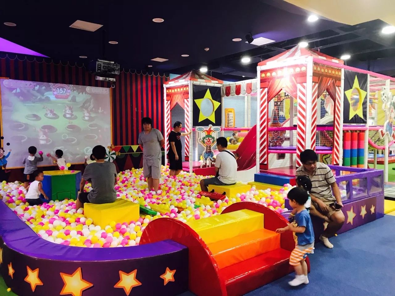 家里有小孩的注意！亲子畅玩卡杭州首次开办~华东100+家亲子乐园，海洋馆，泡温泉，游泳，攀岩……玩个遍不花钱