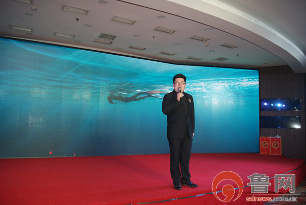 鍗庤禌婧㈢編,涓鐗硅喅鑱婂煄骞翠細