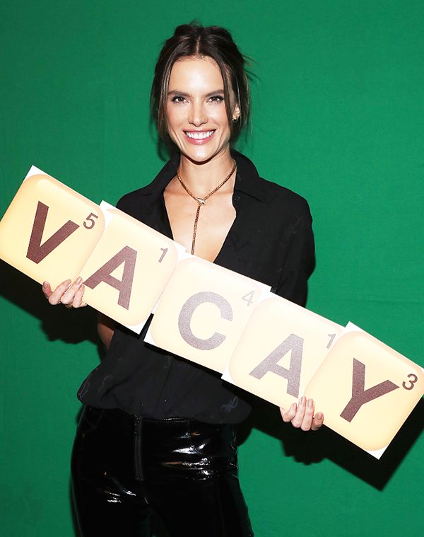 适合聚会穿的小黑裙,年会小黑裙高级