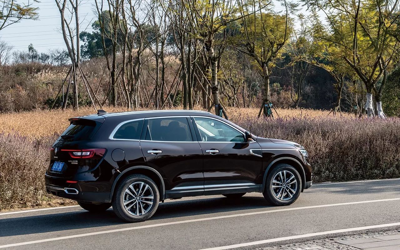 沉浸式体验雷诺科雷傲试驾,雷诺科雷傲试驾老司机