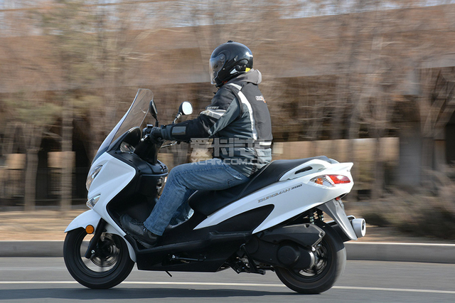 铃木burgman200摩托车价格,铃木burgman125踏板车