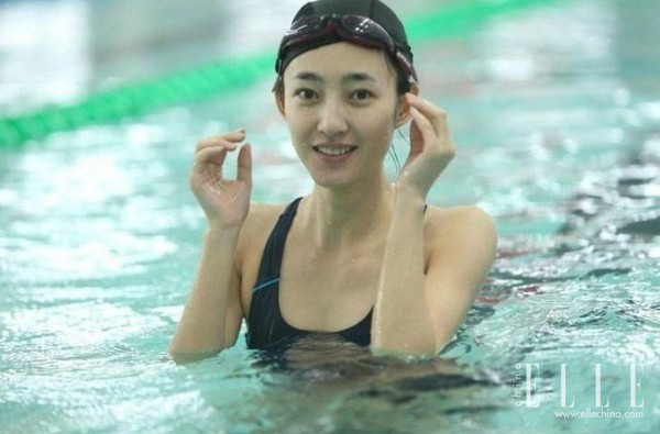 钟楚曦在胡一天身边,钟楚曦抱胡一天