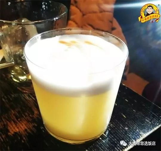 每日一咖暖心热饮,每日一咖焦糖拿铁