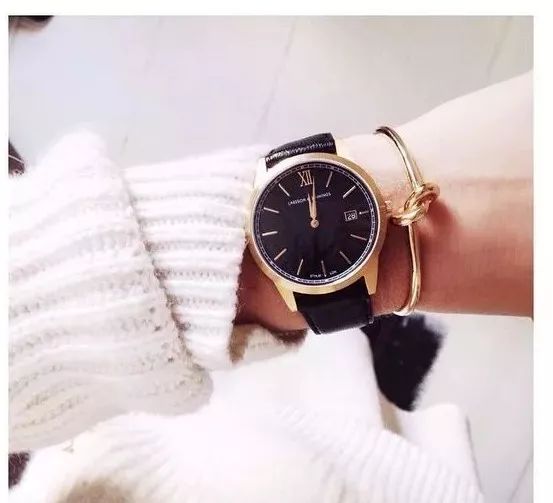 手表该怎么搭配金属表带好看 (手表要这样戴才够潮)