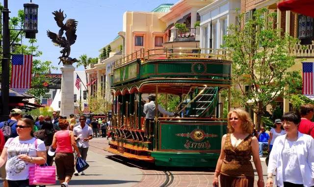 警惕：特色小镇建设应因地制宜量力而行，避免一哄而上造成烂尾工程