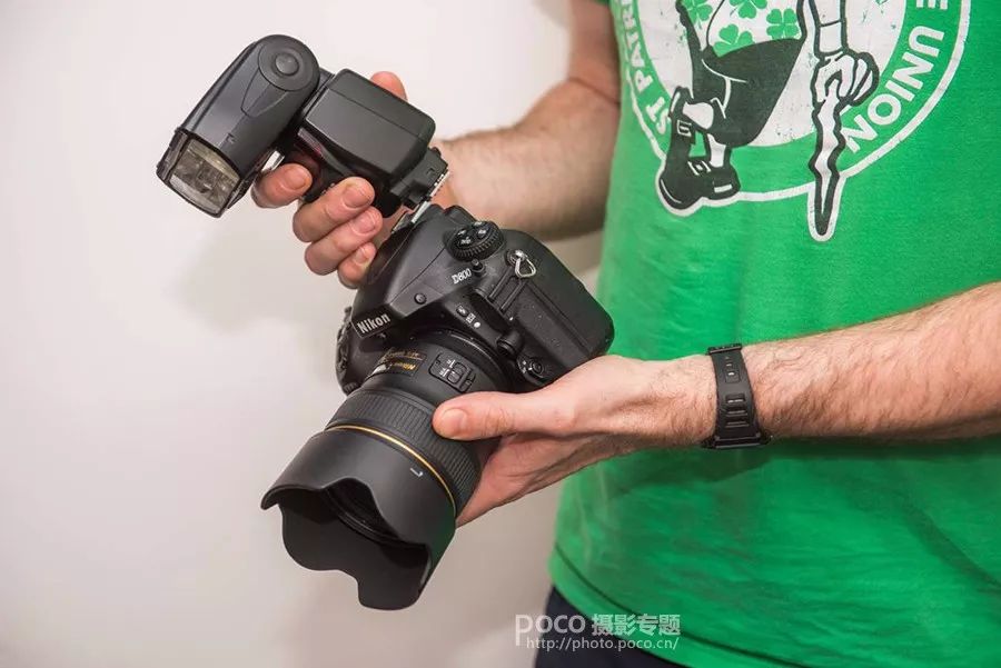 外置闪光灯效果好吗,外置闪光灯的优点和缺点