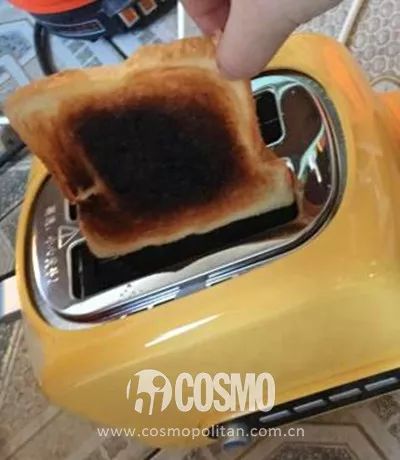 乐活家|再有人种草早餐机有多炫,我就拿这张烤糊的三明治给她看