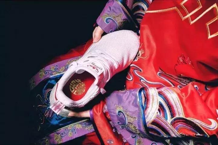 大牌们的中国新年限定款又来啦,时尚大牌2020春节限定款