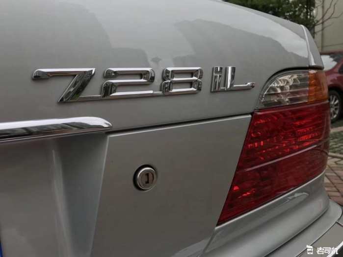 德系车的保值率有多低?当年极品宝马7系如今只要几万块