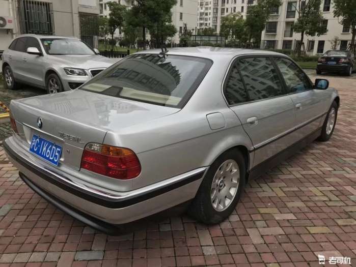 德系车的保值率有多低?当年极品宝马7系如今只要几万块