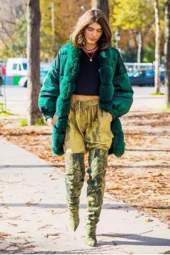 杨幂黑色抹胸过膝长靴,杨幂过膝长靴搭配