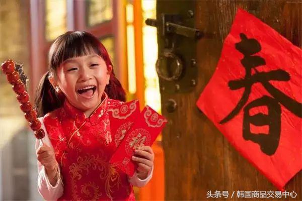 书法家免费送春联,30多名书法家挥毫免费送春联